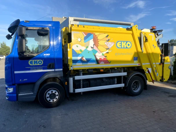 <h5>POM EKO Sp. z o.o.</h5><p> - projekt i oklejenie samochodów</p>