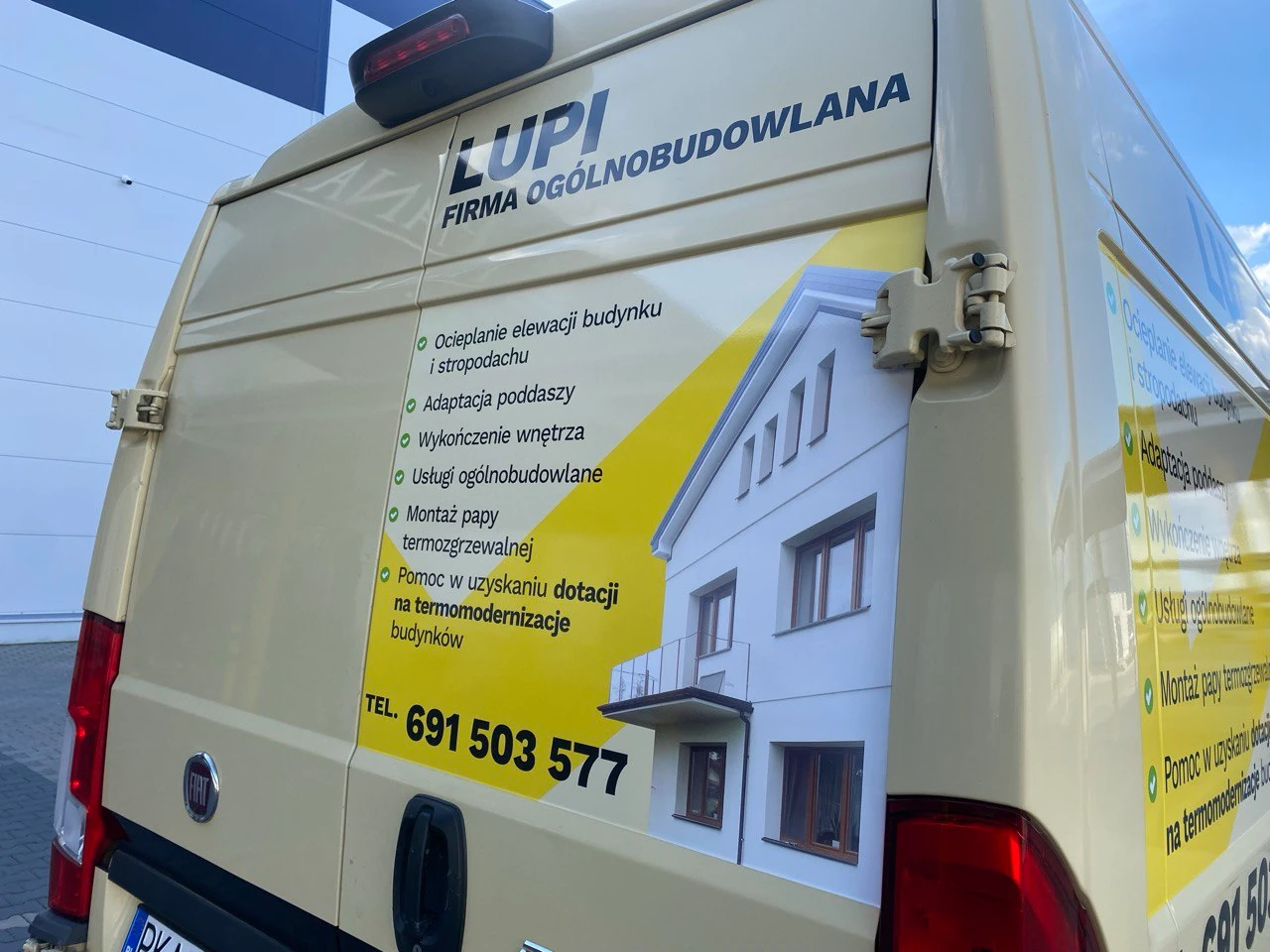 LUPI - projekt i oklejenie samochodów